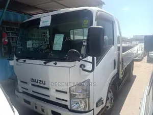 Isuzu Elf Truck 2014 White
