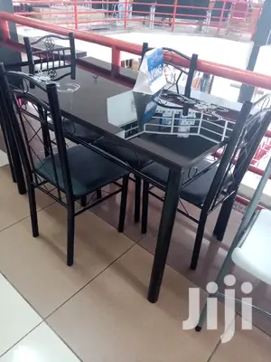 4 Seats Glass Dining Table Set