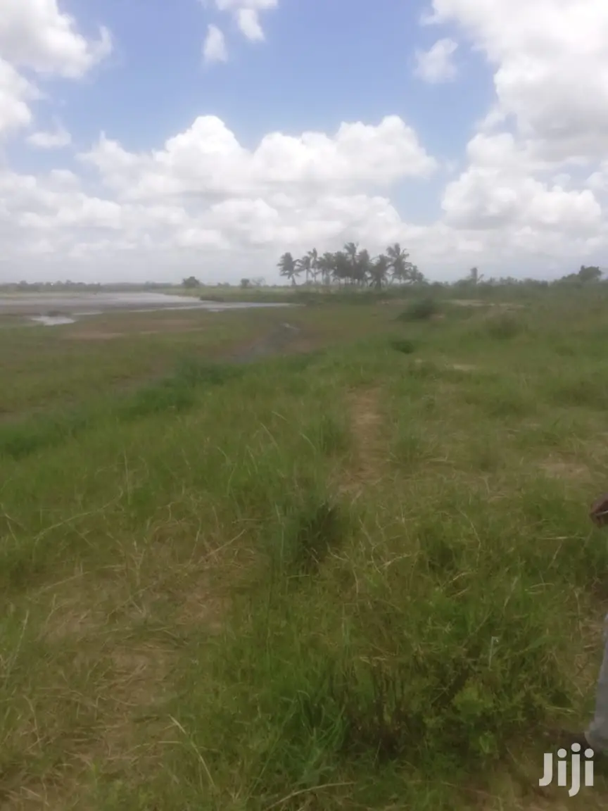 200 Acres Fronting River Malindi