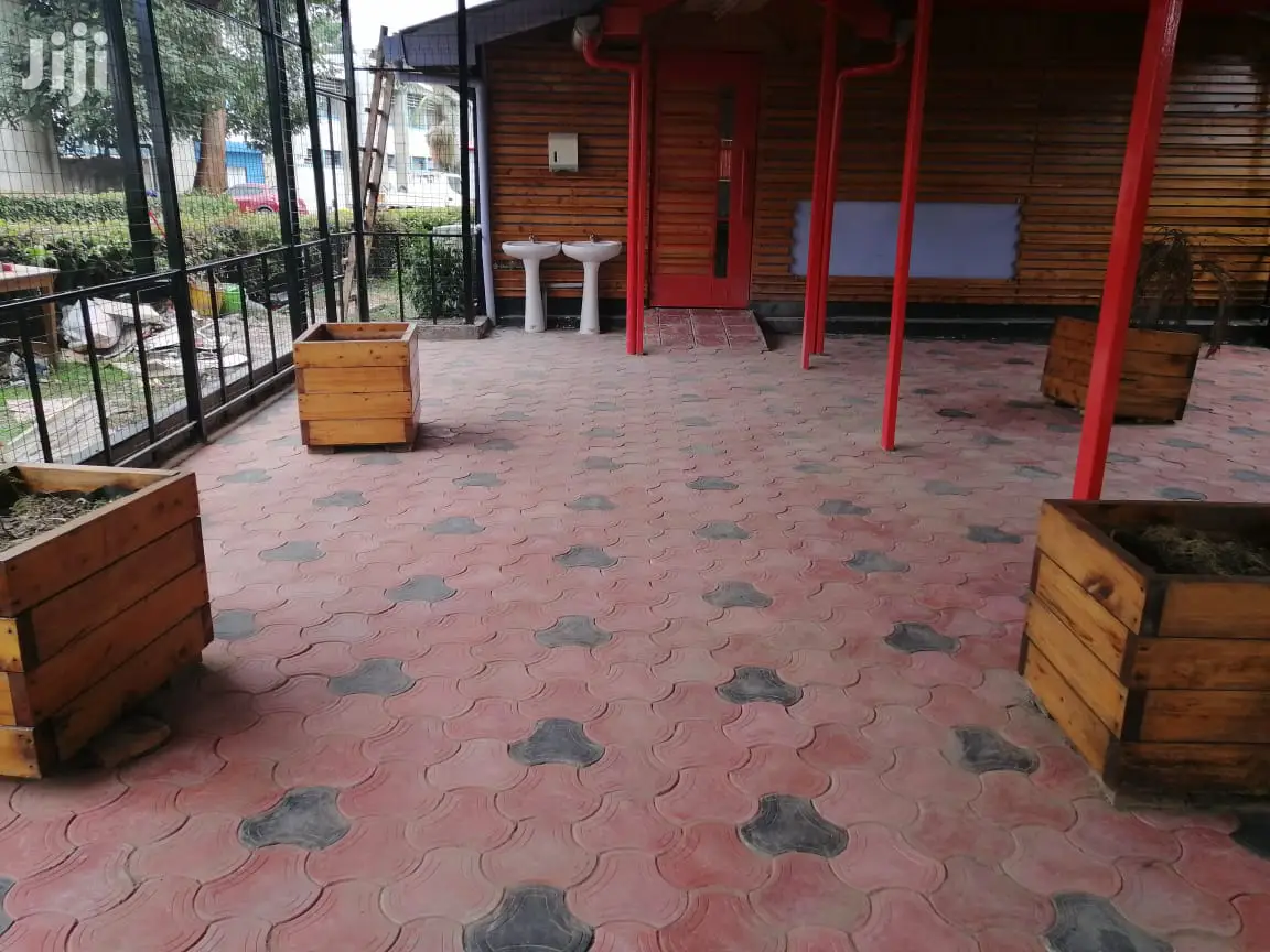 Coloured Cabro / Paving Blocks