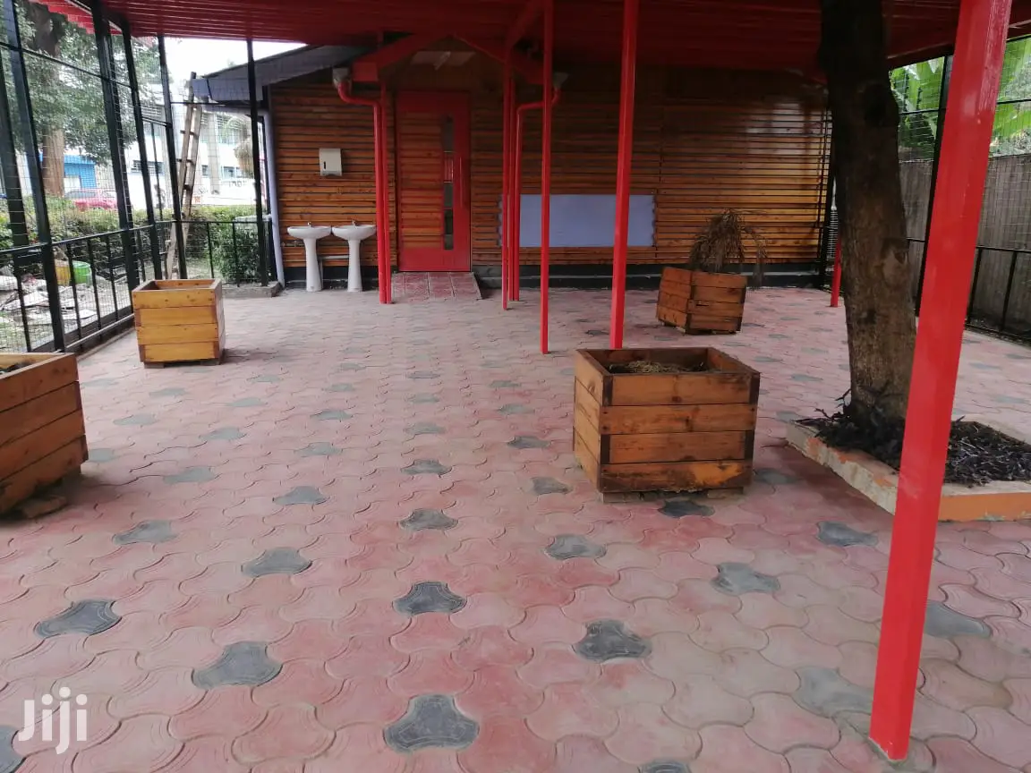 Coloured Cabro / Paving Blocks