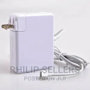 Full Charge Macbook Pro 13 Inch In Only