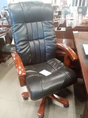 Executive Office Seat