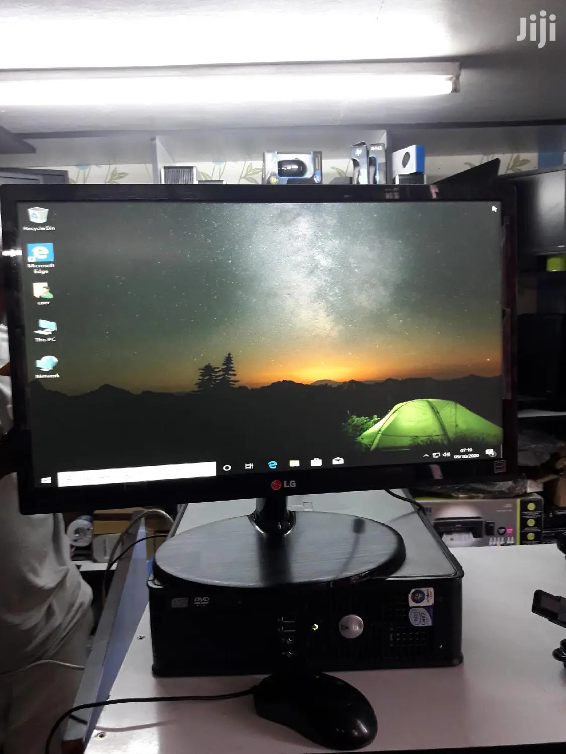 22 Inches Monitor Slim