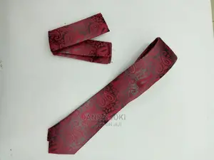 Red Tie Florer