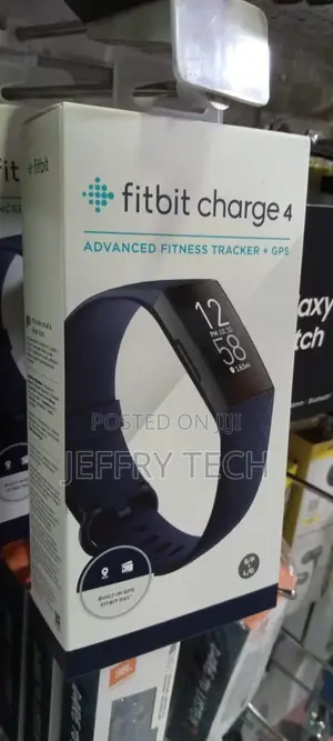 Fitbit Charge 4
