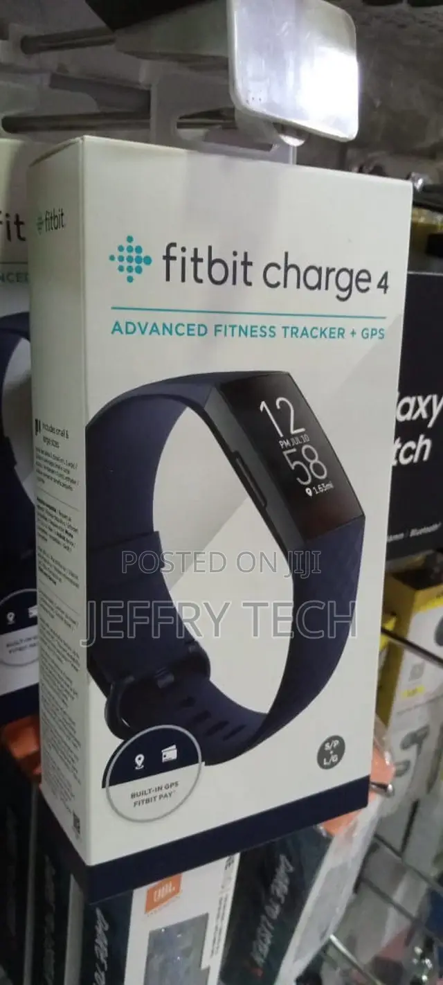 Fitbit Charge 4