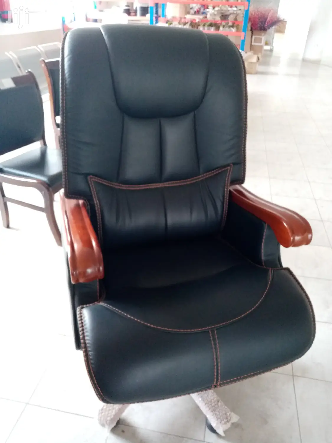 Executive Office Seat