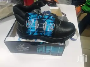 Stock Clearance- Safety Boots at Wholesale Price