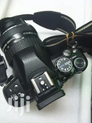 Olympus E-410 Professional Camera With Removable Lens