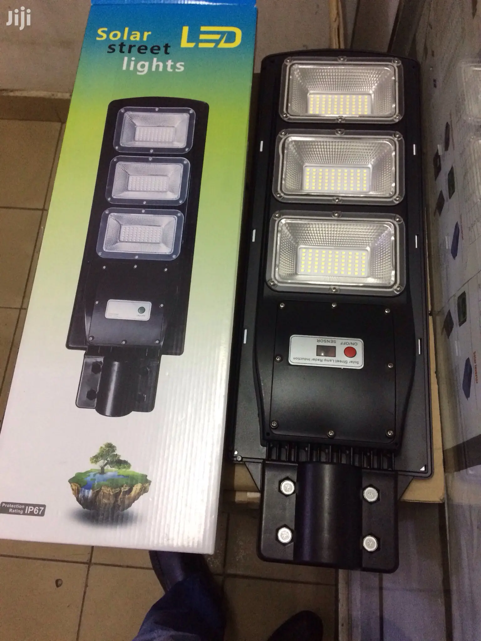 90watts Solar Street Light
