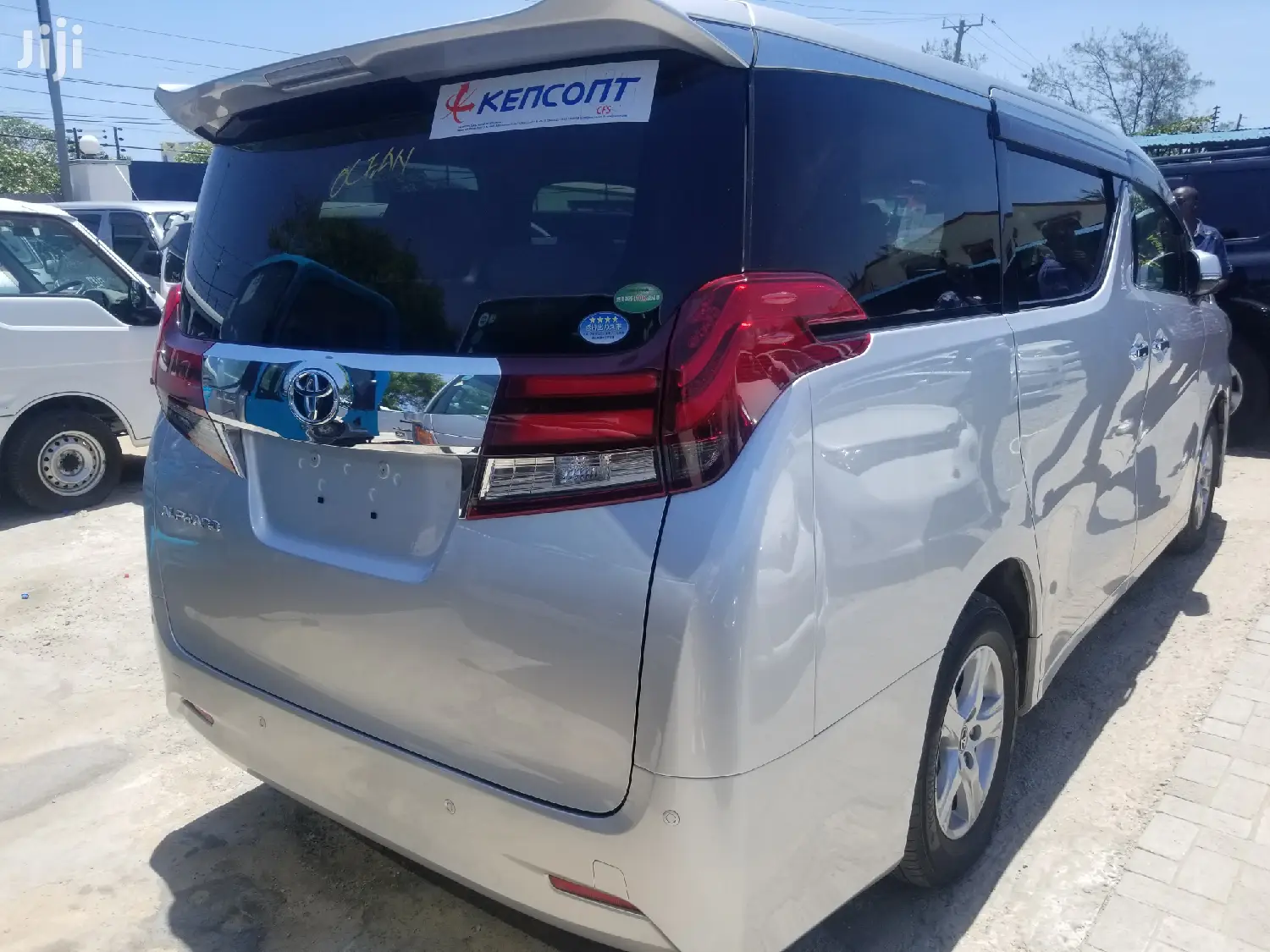 Toyota Alphard 2016 Silver