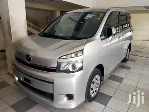Toyota Voxxy Noahs Needed for Hire/Lease