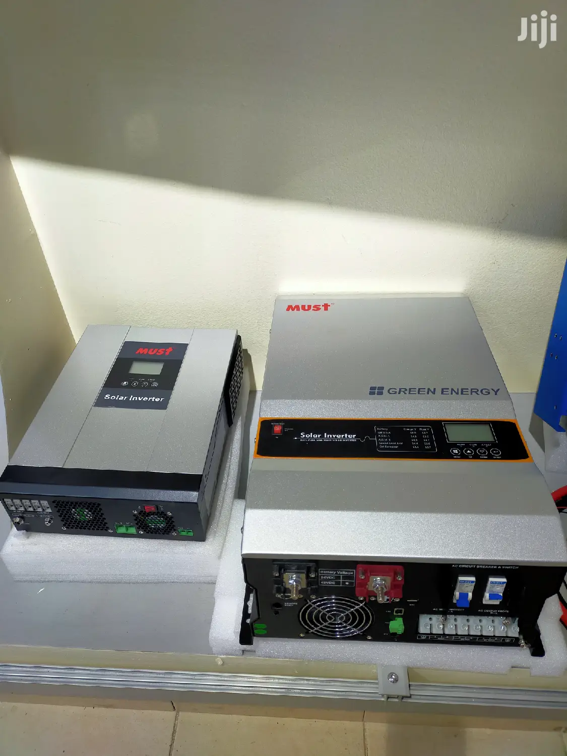 MUST Hybrid Inverters VHM Series