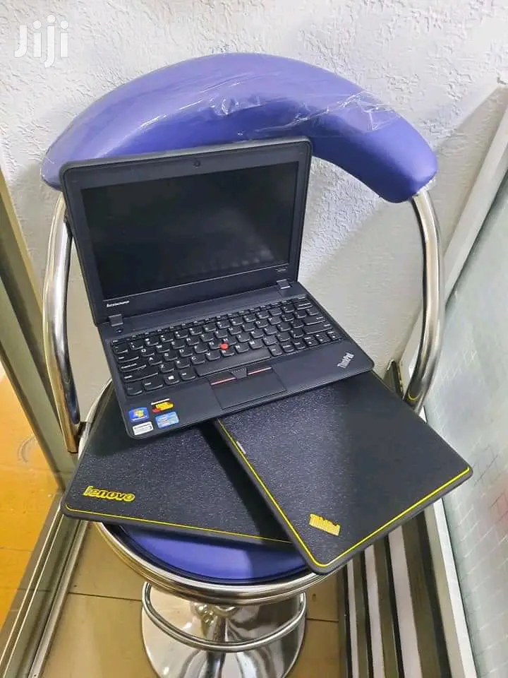 Laptop Lenovo ThinkPad X131e 4GB AMD HDD 320GB