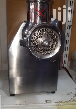 A Genuine Tk-M22 Meat Mincer