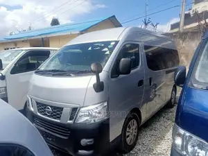 Nissan Matatu 9l