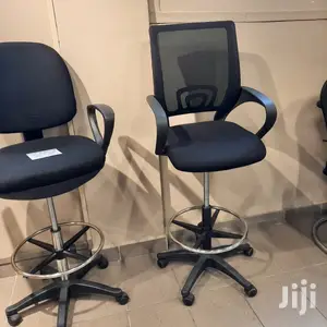 Comfy Cashier Chair