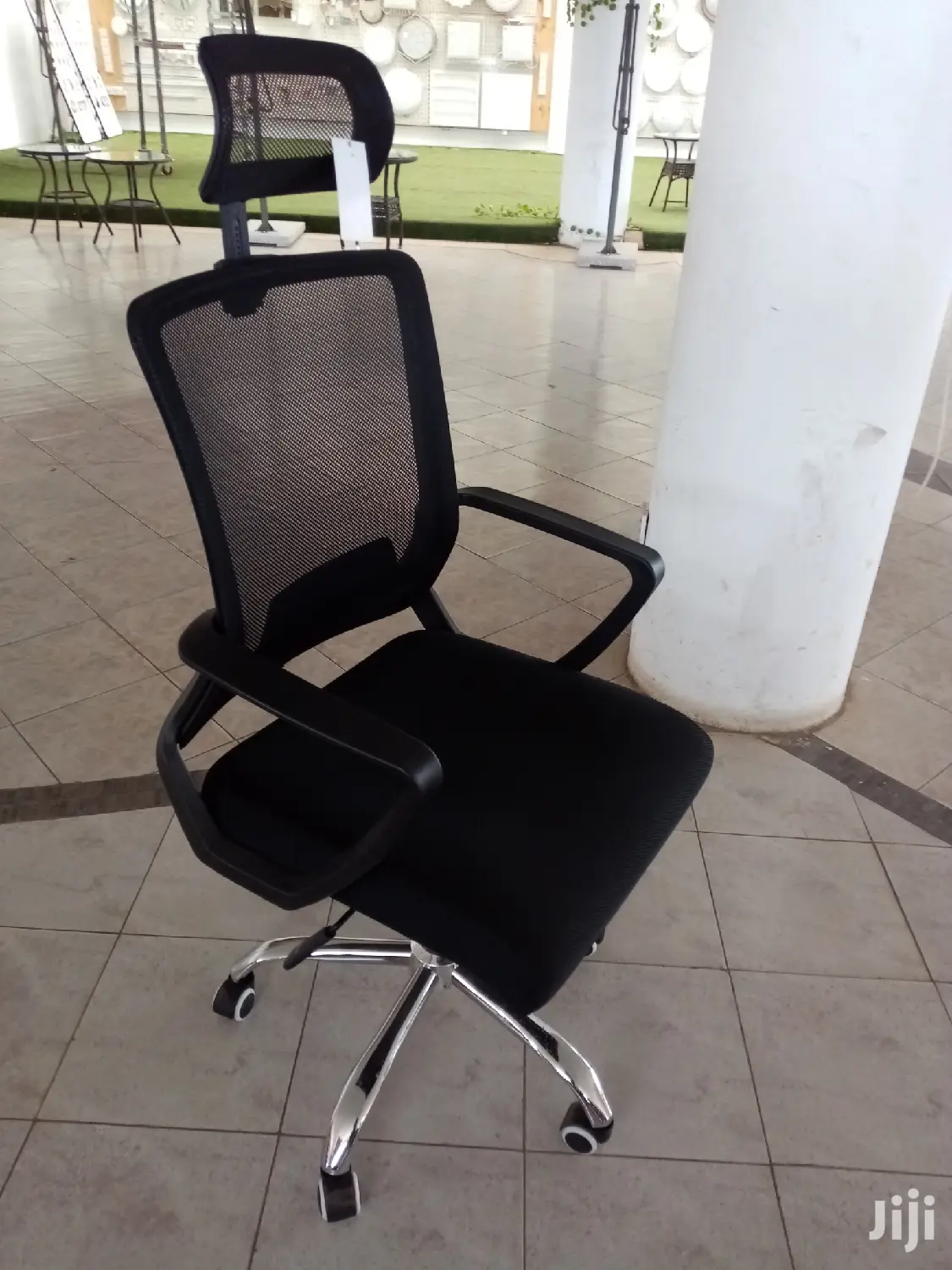 Comfy Headrest Office Chair