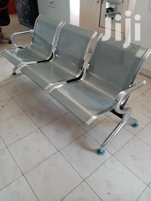 Silver Linked Waiting Chair