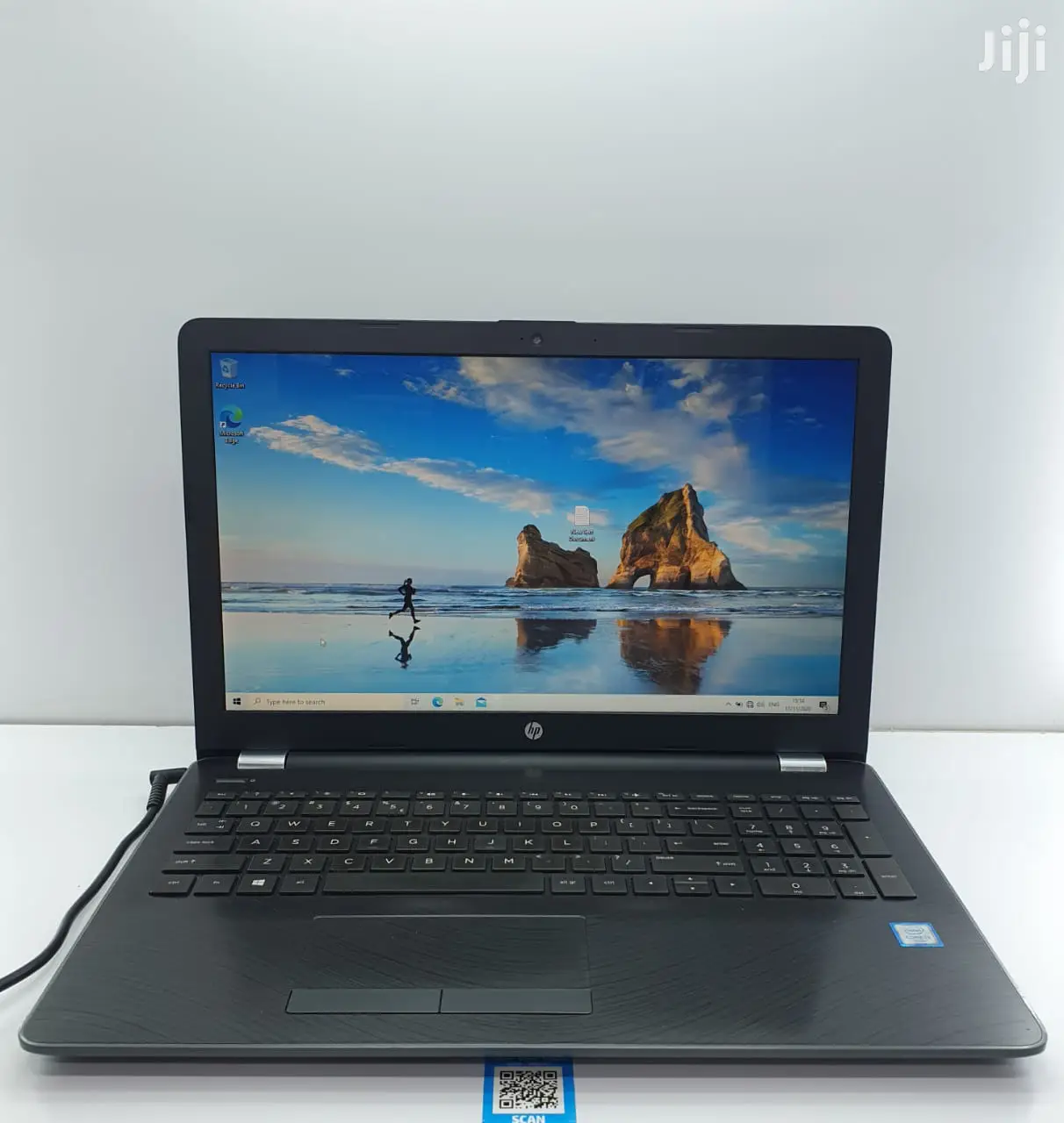Laptop HP 250 G6 4GB Intel Core I3 HDD 1T