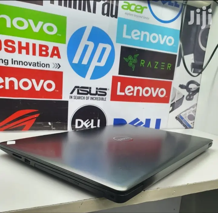 Laptop Dell Inspiron 15 5000 8GB Intel Core I5 HDD 1T