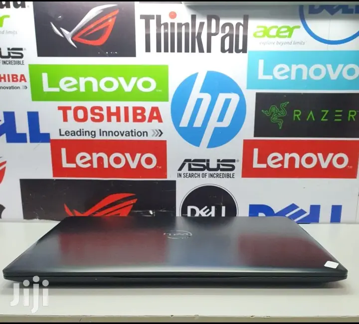Laptop Dell Inspiron 15 5000 8GB Intel Core I5 HDD 1T