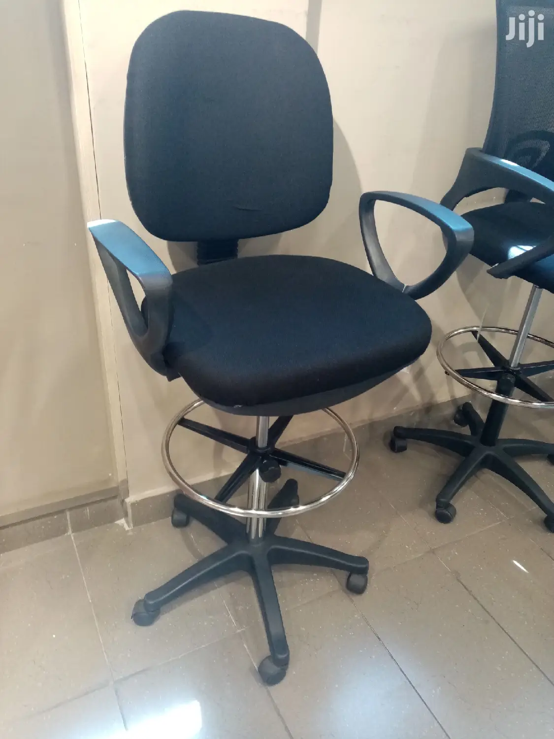 Comfy Lab Chair