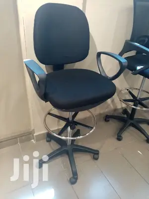 Comfy Lab Chair