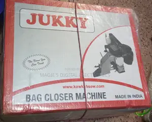 Bag Closer Machine