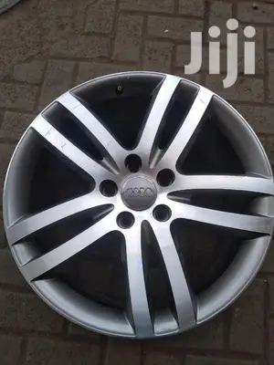 Original Rims Set Size 20 Inch for Audi.