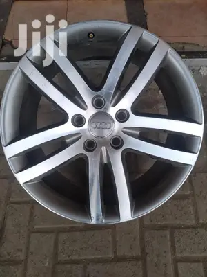 Original Rims Set Size 20 Inch for Audi.