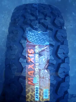 265/75 R 16 Maxxis at 980