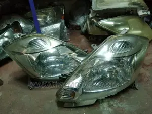 Toyota Passo 2005/2007 Xenon Headlights, Ex Japan Parts