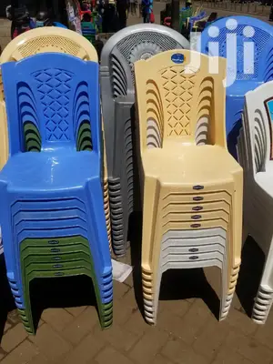 OFFER! Quality Plastic Armless Chairs