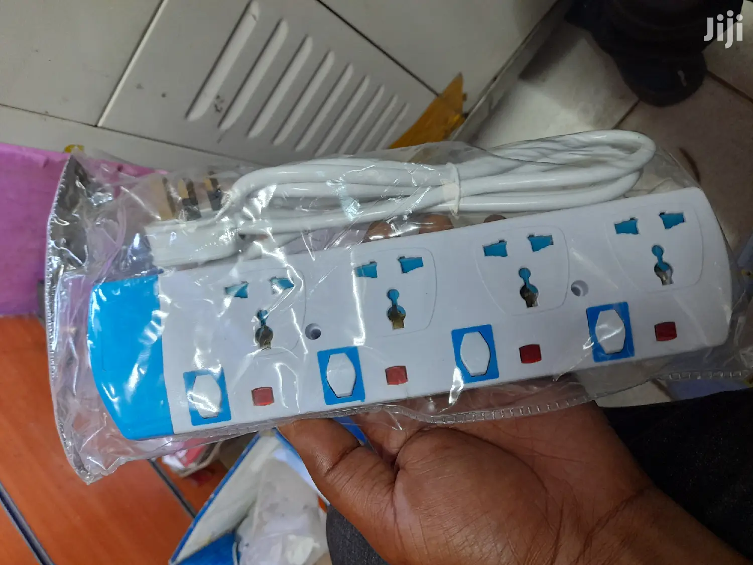 4 Way Extension With Switch