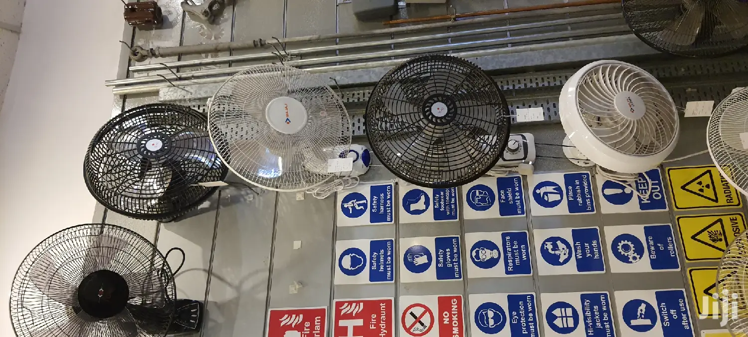 Wall Fan With Remote