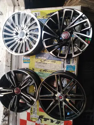 Quality and Durable Alloy Rims Set Size 14 Inch.