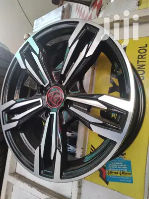 Unique and Strong Alloy Rims Size 15 Inch Set.