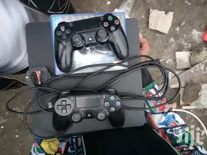 PS4 Slim Pre Owned