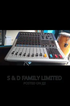 8 Channel Pevpro Powered Mixer