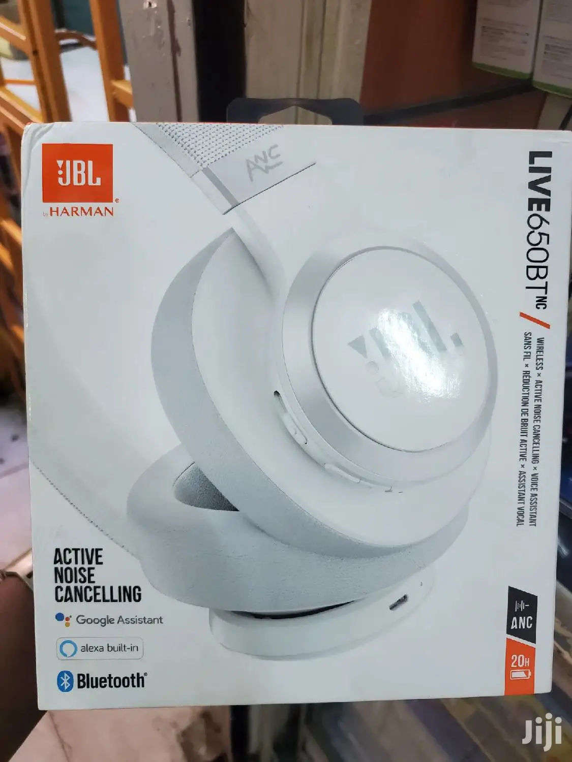 JBL LIVE 650(Noise Cancellation)