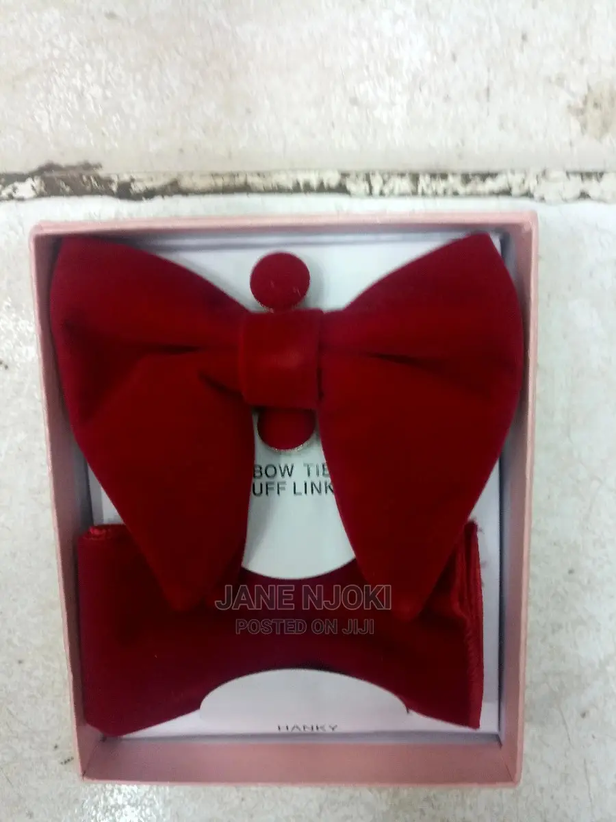 Velovet Bowtie