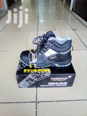 Ultimate Plus Safety Shoe/ Work Boot/ Work Shoe