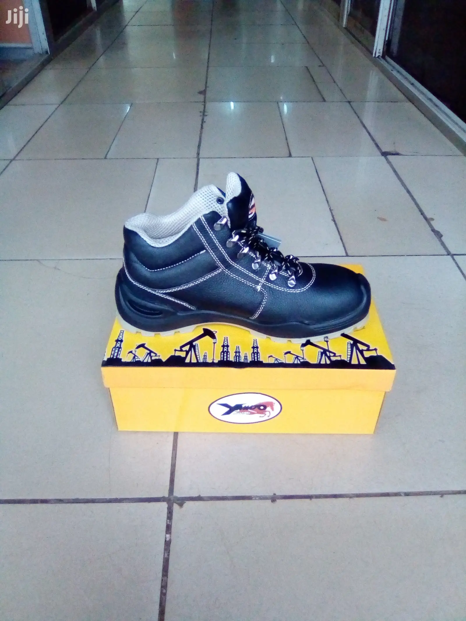 Yamato Quality Safety Shoe