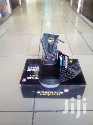 Ultimate Plus Work Safety Shoe