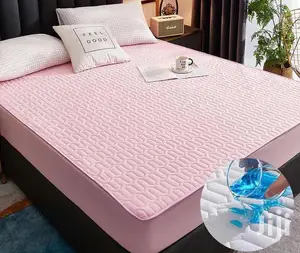Coloured Mattress Protector _6*6