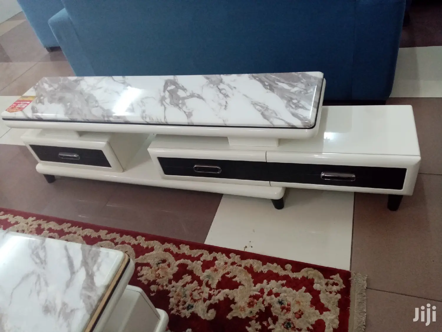 Extendable Pure Marble TV Stand