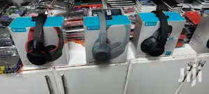 Celebrat Stereo Wired/Wireless Head Set.