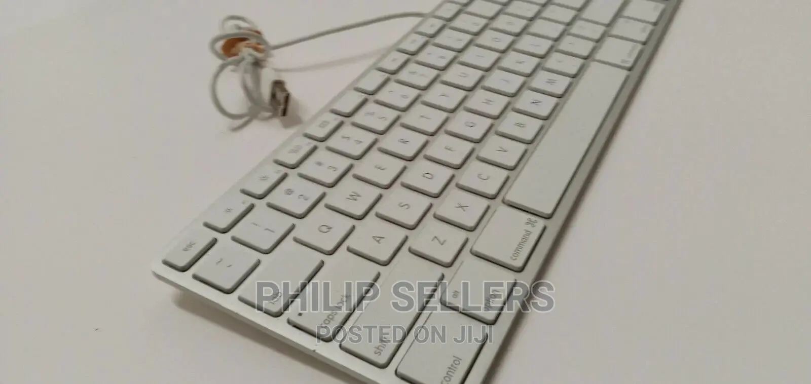 Apple A1243 USB Wired Keyboard Numeric Keypad UK English (MB
